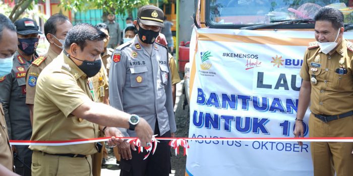 Bupati Bone Lepas Bansos Beras