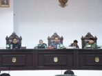 Rapat Paripurna, Ketua DPRD Lutra Serahkan 2 Buah Ranperda Kepada Pemerintah Luwu Utara
