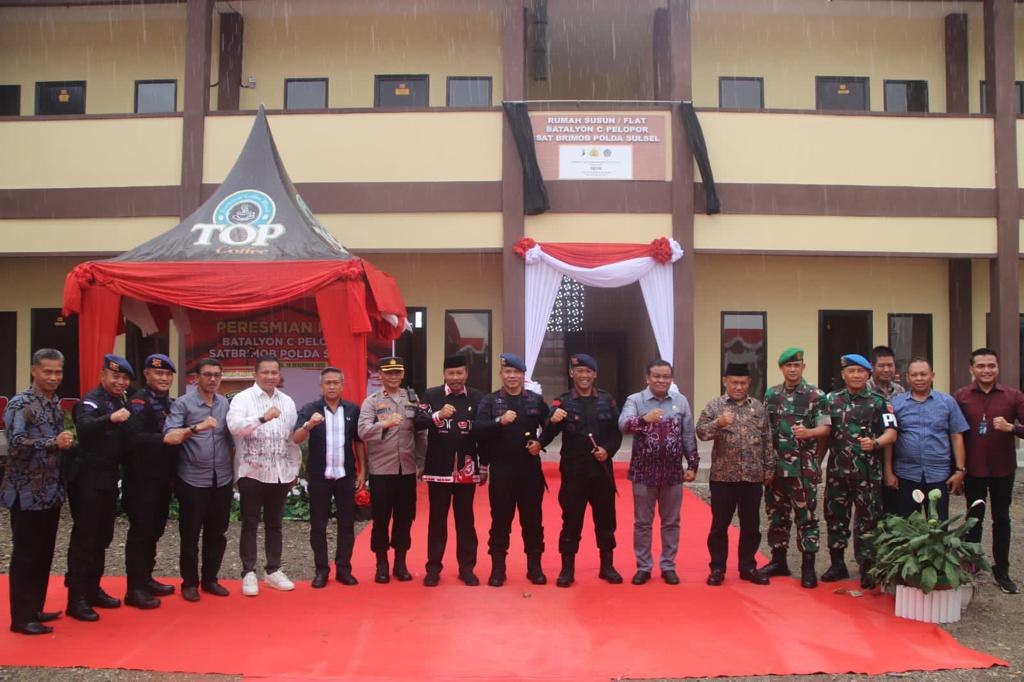 Diresmikan Dansat Brimob Kini Brimob Bone Miliki Rumah Susun Siap