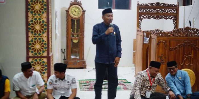 Lepas Jemaah Calon Haji di Bengo, Ambo Dalle Ingatkan Pentingnya Jaga Kesehatan