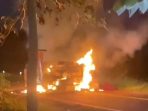 BREAKING NEWS : 1 Warga Tewas Terbakar Usai Laka Lantas di Tonra