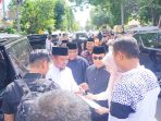 Gubernur Sulsel bersama Ribuan Warga Melayat Kakak Bupati Bone