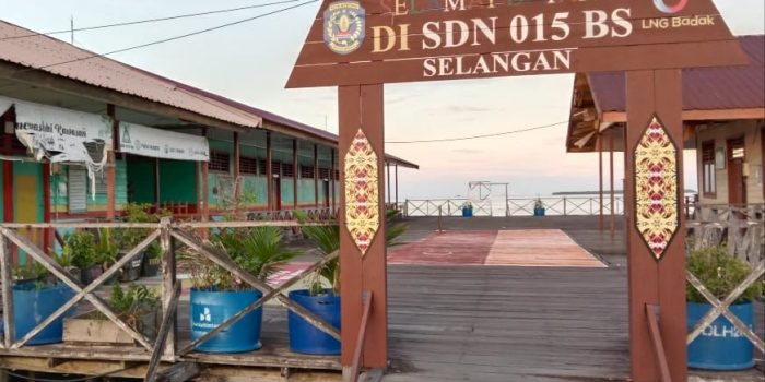 Terhalang Cuaca Buruk Saat Seberangi Laut Untuk Mengajar, Guru Pesisir di Bontang Minta Keringanan Absensi