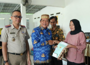 BPN Serahkan 150 Sertifikat Tanah Warga Soppeng