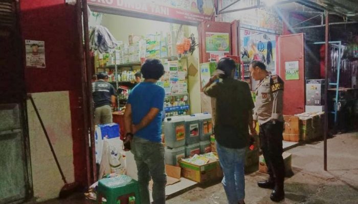 Pelaku Penggelapan Bibit Jagung di Taccipi Diamankan di Mapolsek Ulaweng