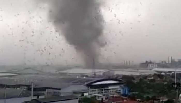 BRIN Sebut Angin Kencang di Rancaekek Badai Tornado Pertama di Indonesia