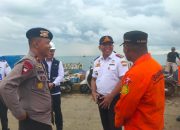 Kompak! Danyon Brimob Bone dan Kakan SAR Makassar Patroli Bersama