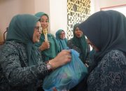 Studi Tiru Dasawisma di Ponre, Pj Ketua TP PKK Bone Bagi-bagi Bibit Pangan 