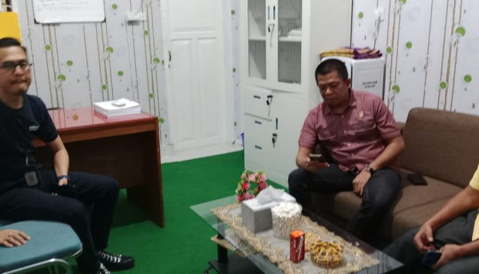 KPU Bone Terima Surat Penyampaian Golkar untuk Penggantian Caleg Andi Atoro