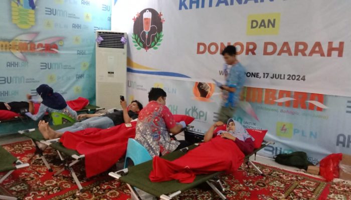 Peringati HUT Koperasi Ke-77, Koperasi PLN Watampone Gelar Donor Darah dan Sunatan Massal