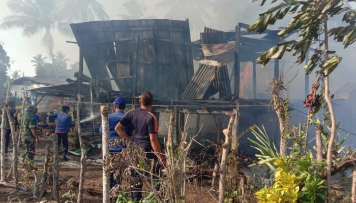 Lalai Saat Memasak Berujung Petaka: 3 Rumah Hangus Terbakar di Awangpone