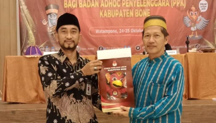 KPU Bone Bekali Badan Ad Hoc Mitigasi Pelanggaran Pada Pilkada Tahun 2024