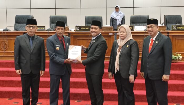 DPRD Bontang Terima Nota Keuangan dan Raperda 2025, Pemkot Ajukan Anggaran Rp2,4 Triliun