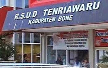 Dokter IGD RSUD Tenriawaru Bone Dianiaya Keluarga Pasien Korban Laka