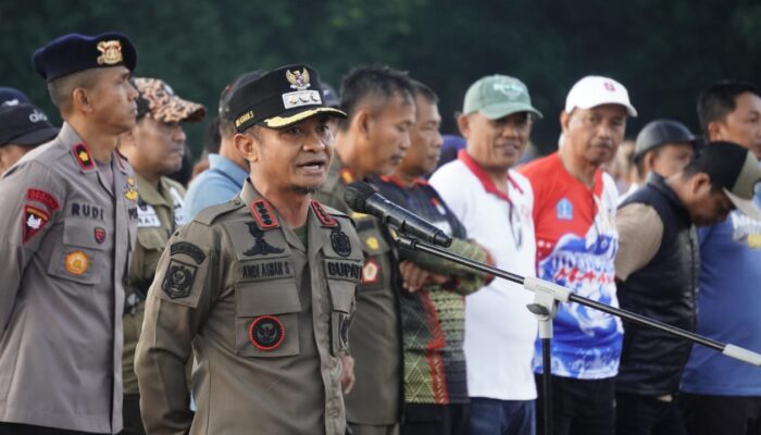 Bupati Bone Gerakkan Ribuan ASN, TNI- Polri Pagi Bersih Beramal di Kawasan Kota