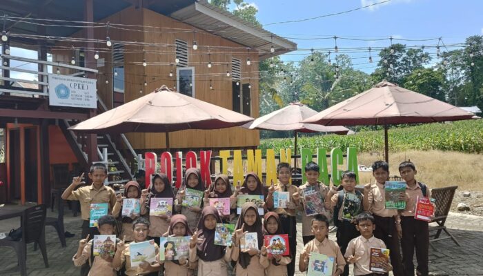 Perpustakaan Cantik Desa Bacu Punya Ribuan Koleksi Buku, Sediakan Wifi Gratis