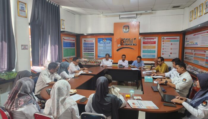 Rapat Rutin Internal KPU Wajo: Evaluasi Tahapan Pemilu dan Pilkada, Serta Penyelesaian SPIP