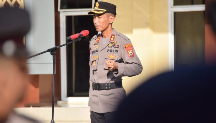 57 Personel Naik Pangkat, Kapolres Bone: Motivasi Tingkatkan Kinerja