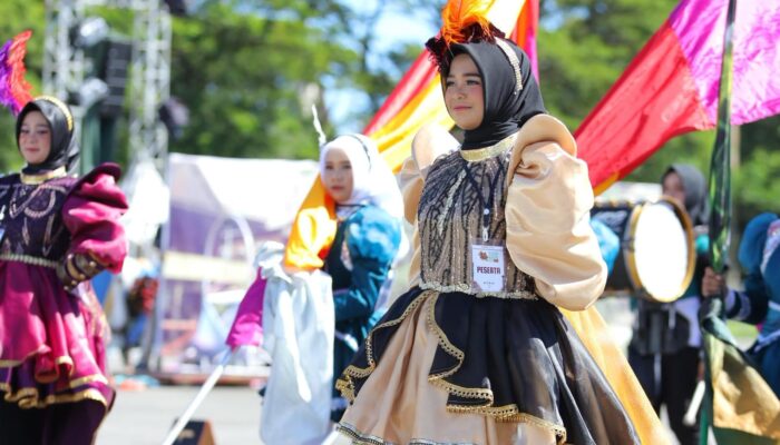 Dipimpin Andi Try Suci Caesara Putri AS, Marching Band Iqra MTsN 1 Bone Berhasil Bawa Pulang Hadiah 75 Juta pada MIMF 2025