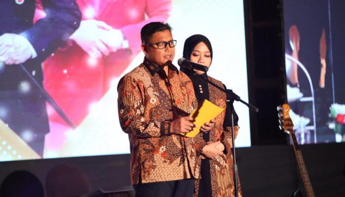 Bupati Hadiri Pisah Sambut Dansat Brimob Polda Sulsel, Doakan Putra Bone Sukses Jalankan Amanah