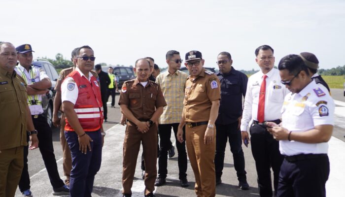 Wabup Bone Tinjau Bandara Arung Palakka, Bahas Percepatan Pengembangan Runway