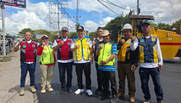 Tinjau Perbaikan Jalan, Wakil Bupati Bone : Ini Perbaikan Perdana Beramal, Jadi Sabar