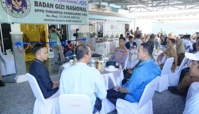 Bupati Pangkep Resmikan SPPG Tumampua, Layani Ribuan Anak dengan Makanan Bergizi Gratis