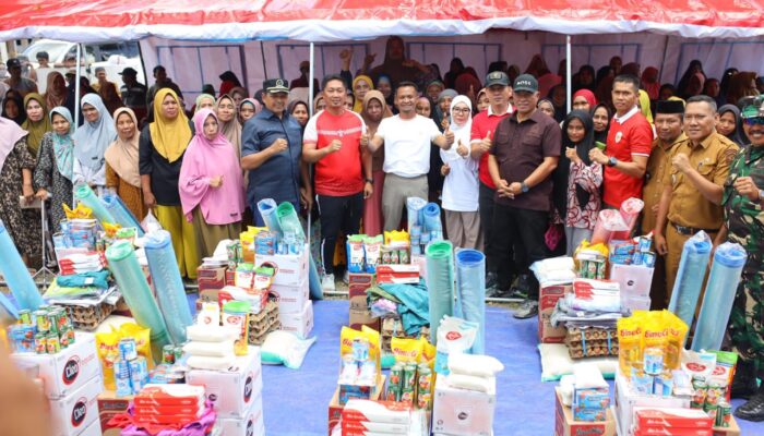 Bupati Bone Salurkan Bantuan bagi Korban Banjir, H. Muslimin: Terima Kasih, Kurangi Beban Masyarakat