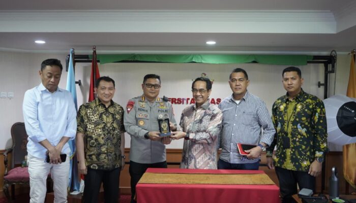 Dansat Brimob Polda Sulsel Perkuat Sinergitas dengan Dunia Akademik