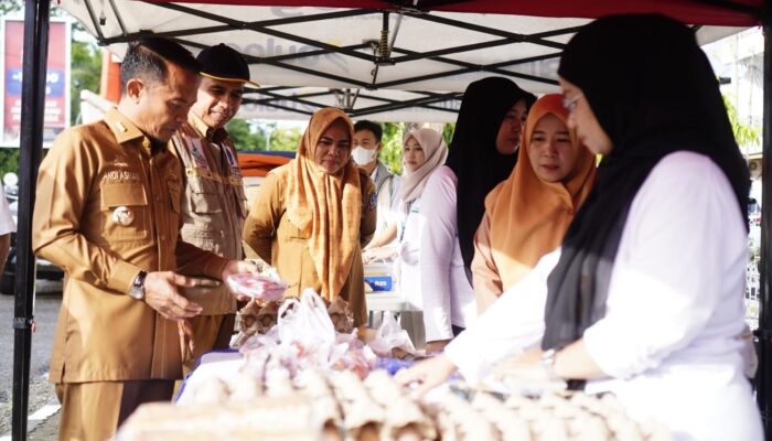 Pemkab Bone Gelar Gerakan Pangan Murah, Bupati Andi Asman Sulaiman Tinjau Langsung
