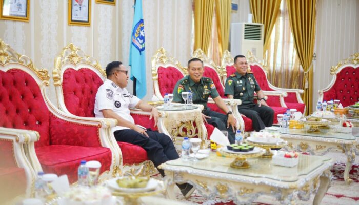 Jenderal Bintang Satu TNI Kunjungi Bone, Wabup: Sinergi TNI–Pemda Jaga Daerah
