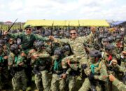 Bone Jadi Saksi Latihan Jungar Statik Yonif Para Raider 433 Julu Siri, Bupati Digotong Penerjun Payung