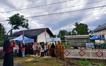 Foto bersama Tim Penilai Lomba P2L