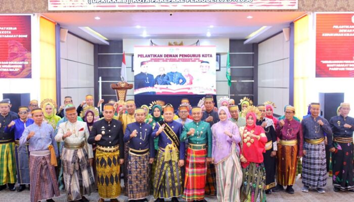 Bupati Bone Hadiri Pelantikan KKMB Parepare, Ajak Jaga Nama Baik Daerah