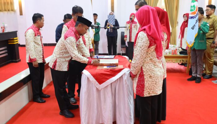 Bupati Kukuhkan Pengurus Perhiptani dan KTNA 2024–2029, Dorong Sinergi Majukan Pertanian Bone Maberre