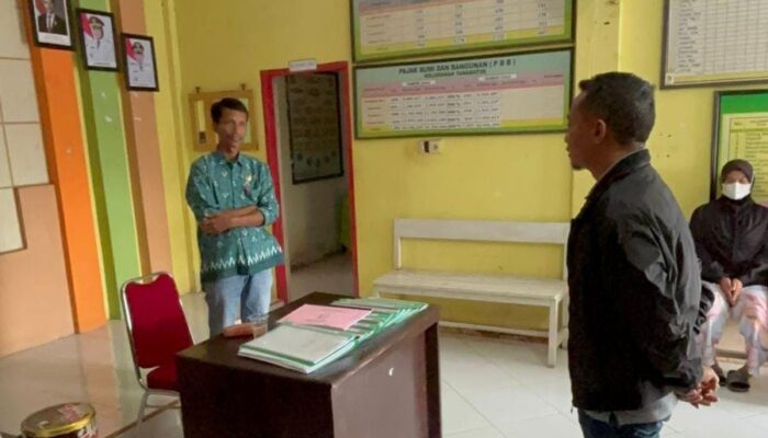 Bupati Bone Sidak di Kantor Kelurahan Tanah Batue, Plt Lurah Tidak Ditempat Dapat SP 1