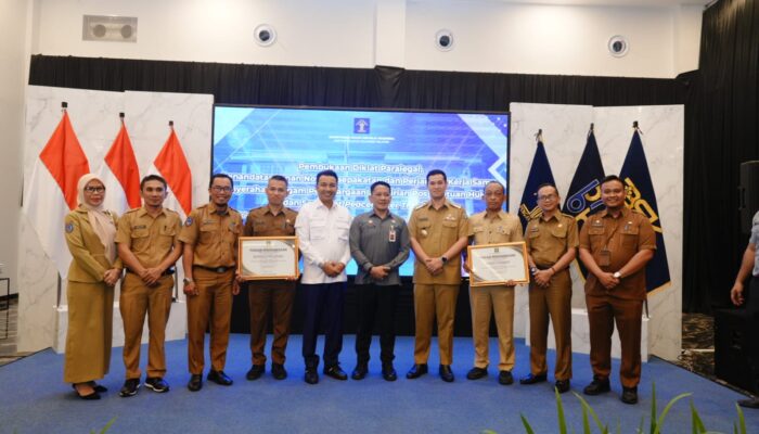 Bupati Pangkep Terima Penghargaan dari Kemenkumham atas Dukungan Pembentukan Posbakum Desa