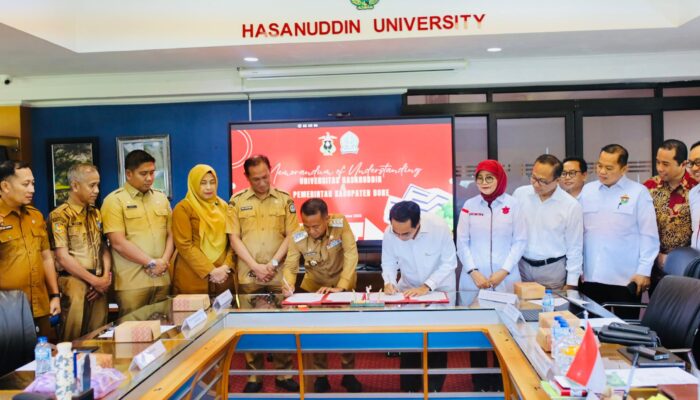 Unhas Bakal Bangun Kampus di Bone, Bupati Bone – Rektor Unhas Teken MoU