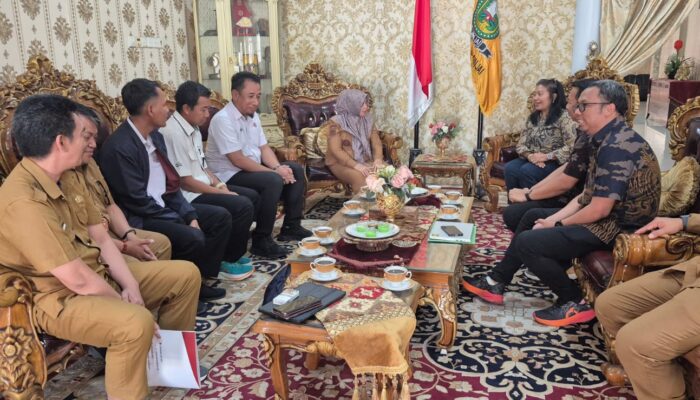 Pemkab Sinjai dan PT Semen Tonasa Bahas Pengelolaan Sampah Modern Berbasis RDF