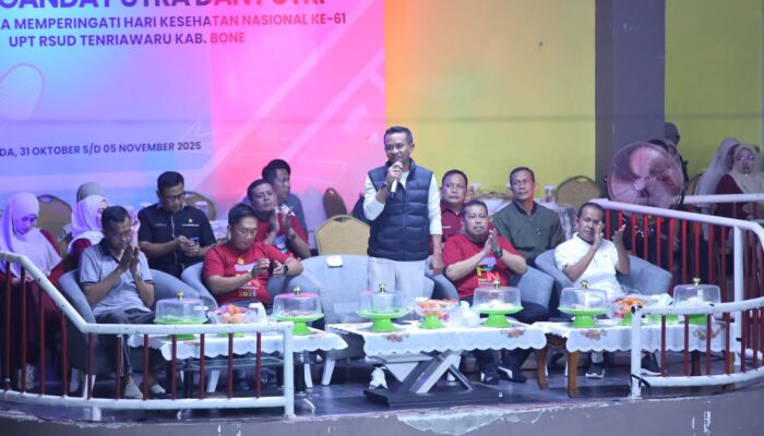 Bupati Bone Apresiasi Turnamen Badminton Open Tenriawaru dalam Semangat HKN ke-61