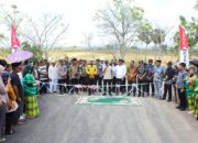 Bupati Bone Resmikan Jalan Desa Binuang, Warga Sambut dengan Sukacita