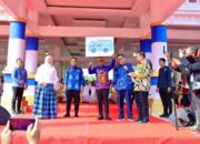 Dukung Kemudahan Pelayanan Publik Beramal Bone, Gubernur Sulsel Serahkan Mobil Layanan KTP-El