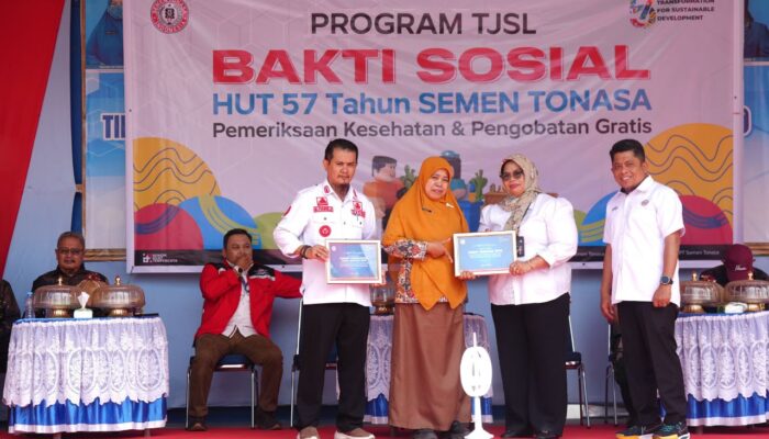 Sambut HUT ke-57, PT Semen Tonasa Gelar Pengobatan Gratis bagi Warga Sekitar Perusahaan