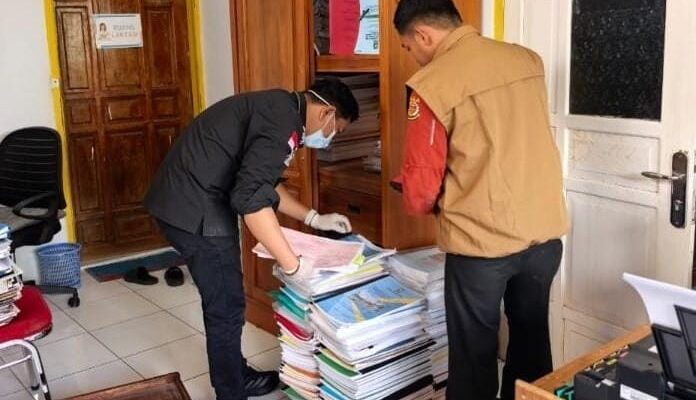 Kantor Keuangan Sinjai Digeledah Kejaksaan, Dugaan Keterlibatan Pejabat Tinggi Daerah