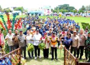 Di Depan Ribuan Peserta Jambore Beramal, Bupati Bone Apresiasi Pin Emas kepada 9 Camat Pelunasan PBB-P2