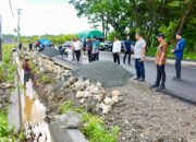 Talud Rusak, Bupati Cek Langsung Perbaikan Jalan Kantor DPRD Bone, Ingatkan Kontraktor