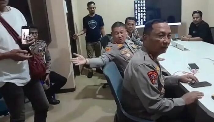 Kapolres Sinjai Diduga Usir Wartawan Saat Meliput Gelar Perkara