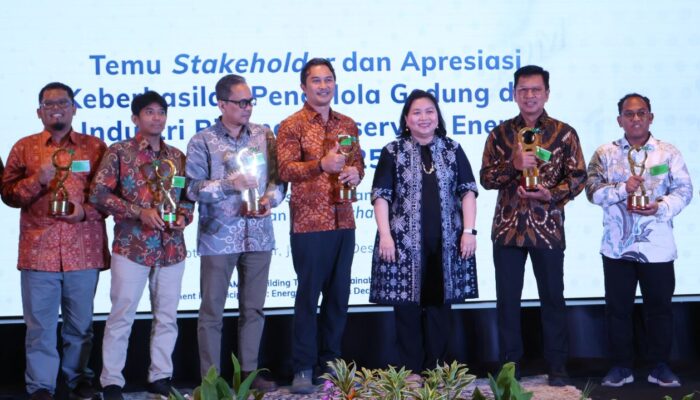 PT Semen Tonasa Raih Penghargaan Nasional Efisiensi Energi 2025