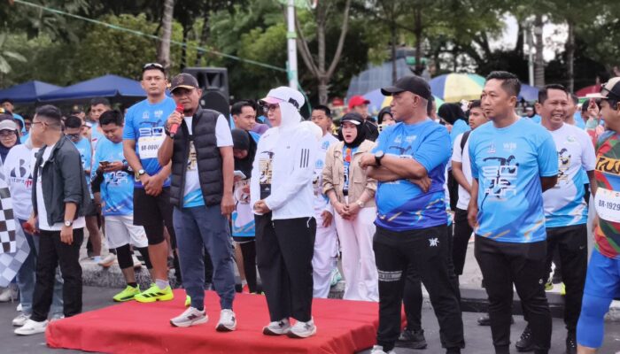 Bupati Bone Lepas Ribuan Runners Bone Run WIB 2025