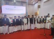 Bupati Bone Lepas Santri Jadi Dai dan Imam Ramadan, Serahkan Rp20 Juta untuk Operasional